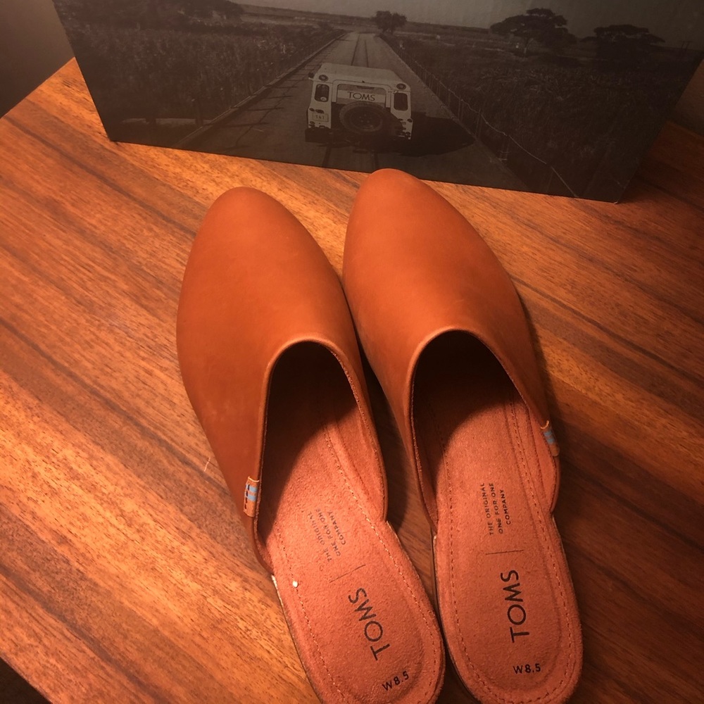 TOMS Slip on Jutti Mules